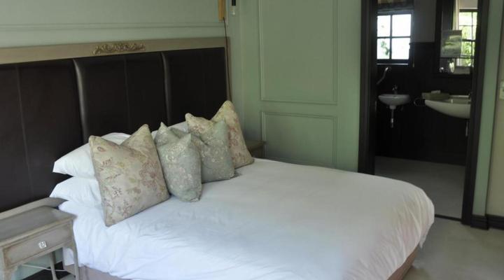 Noordhoek Village Hotel