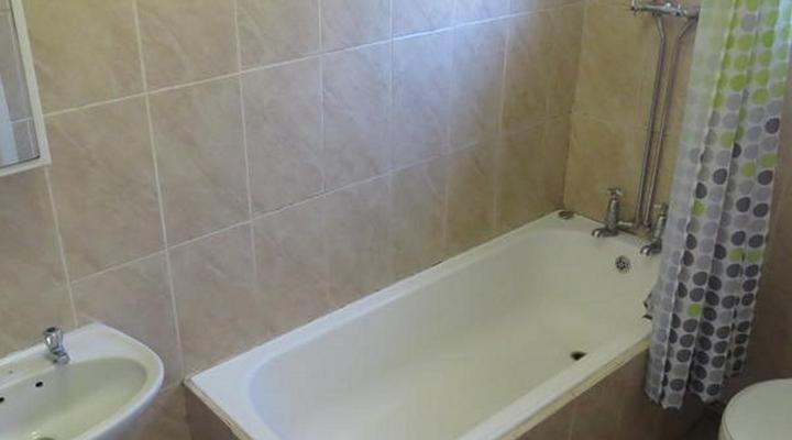 Tweni Waterfront Guest Lodge