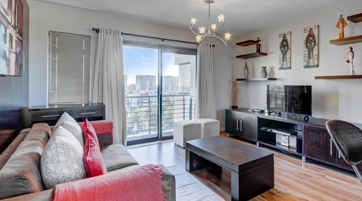 UniqueStay Century City Apartment