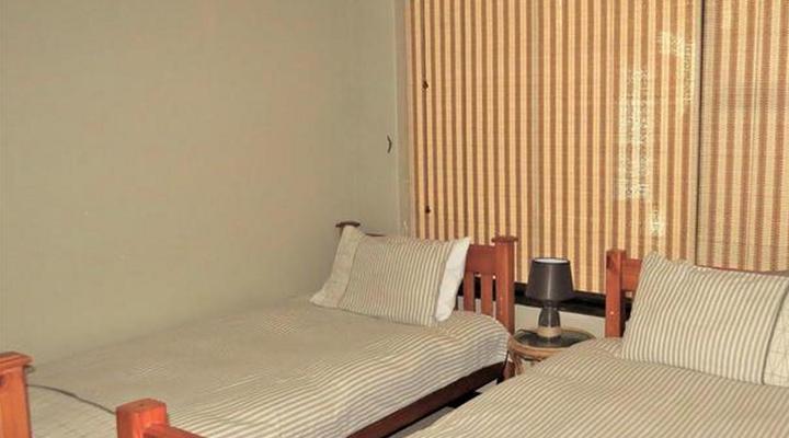 Tweni Waterfront Guest Lodge