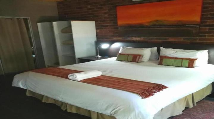 24 Onvrey Guest House