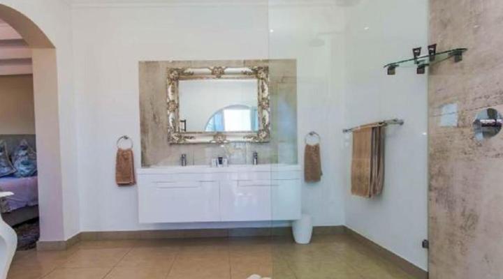 Villa Capri Guest House