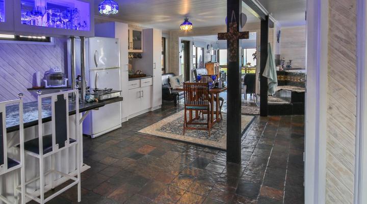 Houtboschbay Honeymoon Suite with Jacuzzi