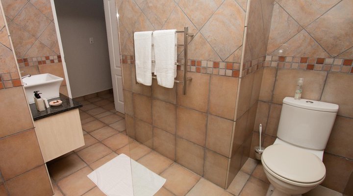 Van Den Bergs Guesthouse B&B