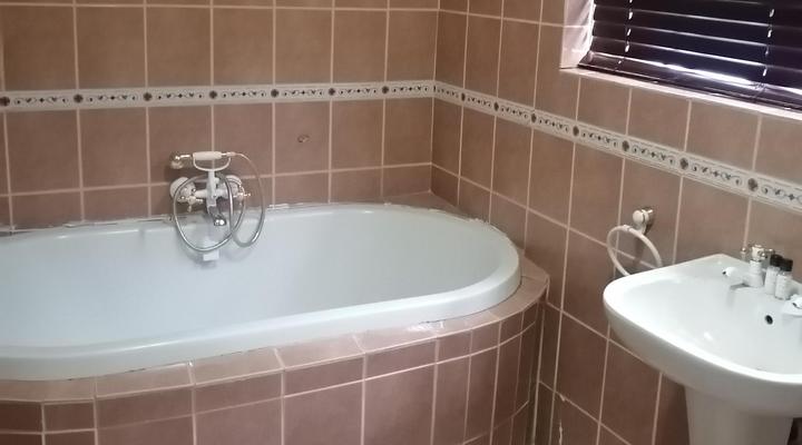 Hide Place Lodge and Spa