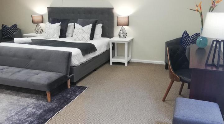 Royal Hotel Knysna & The Courtyards