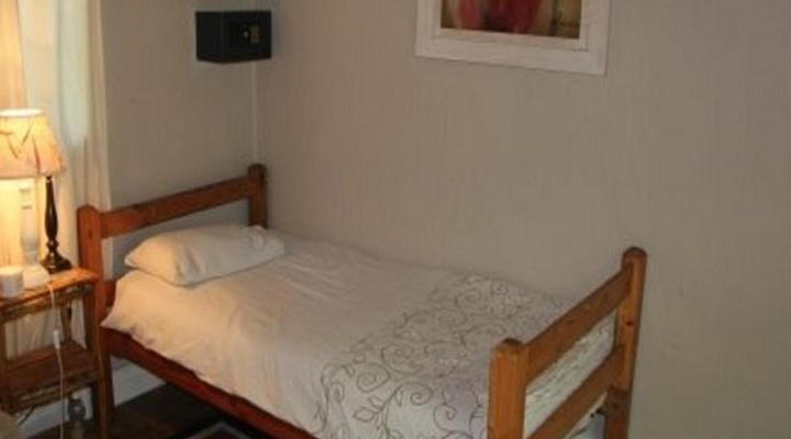 Fairy Knowe Backpackers