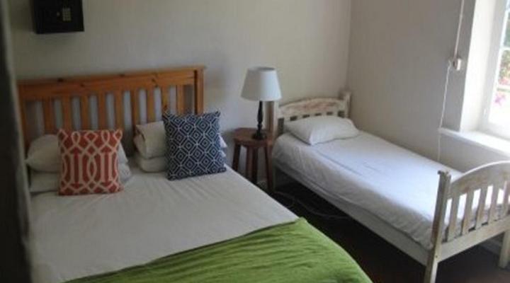 Fairy Knowe Backpackers