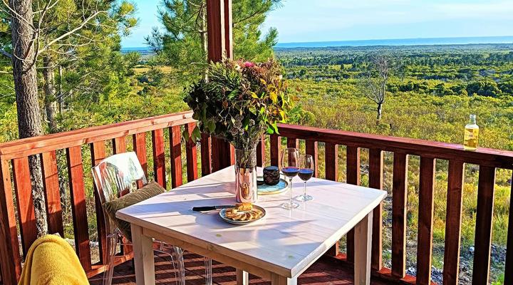 Salted Fynbos Staying