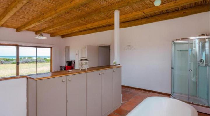 Salted Fynbos Staying