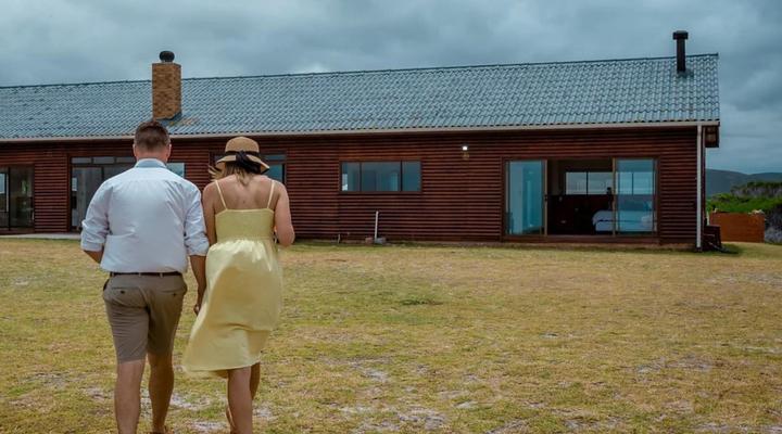 Salted Fynbos Staying