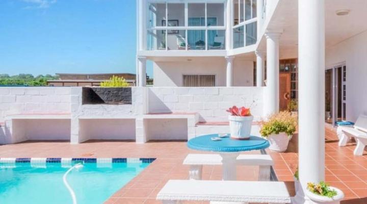 Salted Fynbos Staying