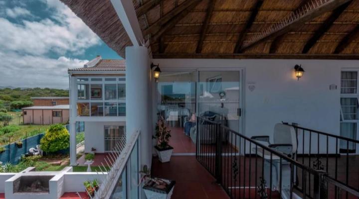 Salted Fynbos Staying