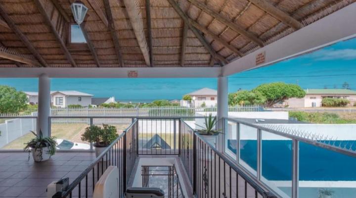 Salted Fynbos Staying