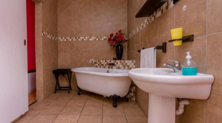 Salted Fynbos Staying