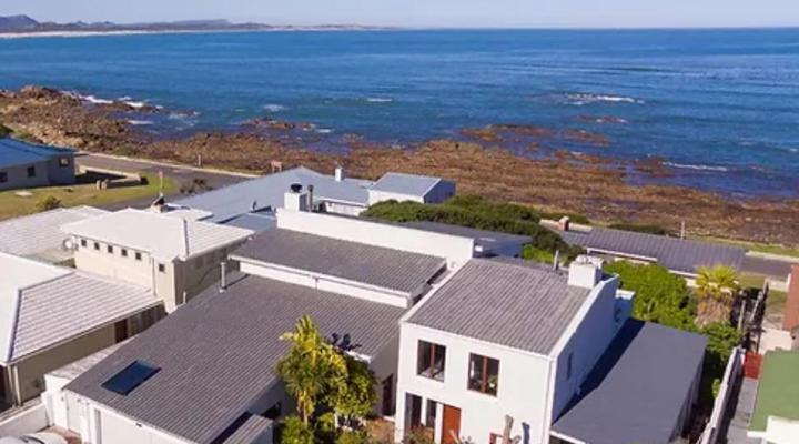 Salted Fynbos Staying