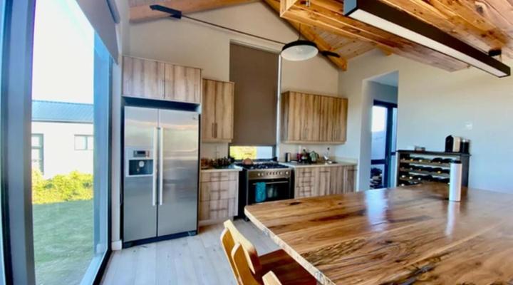 Salted Fynbos Staying