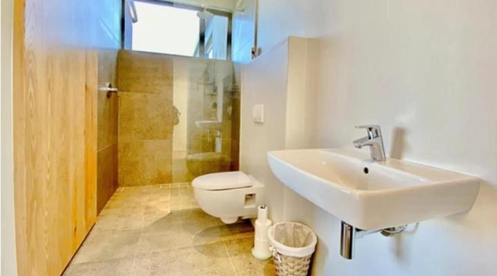 Salted Fynbos Staying