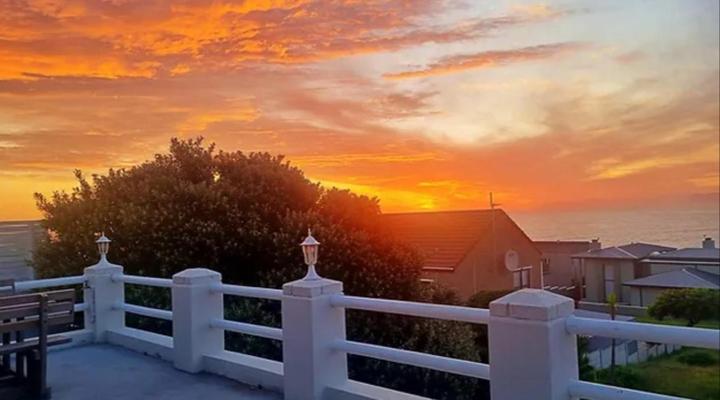 Salted Fynbos Staying