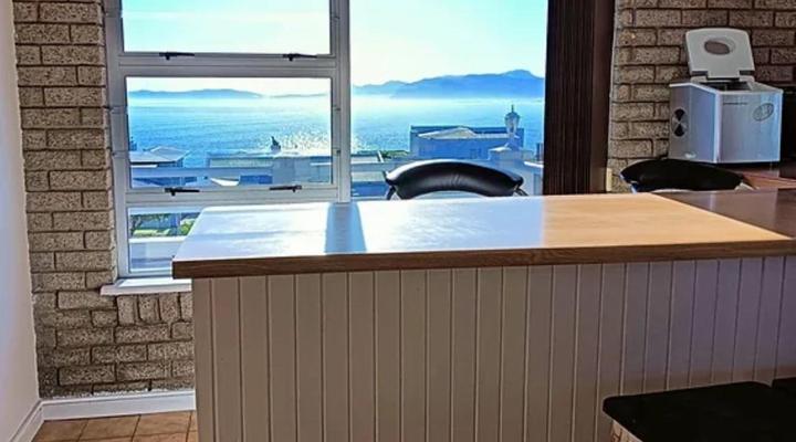 Salted Fynbos Staying