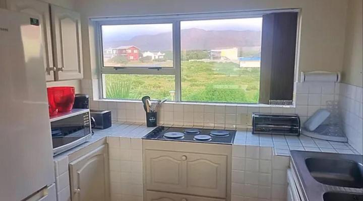 Salted Fynbos Staying