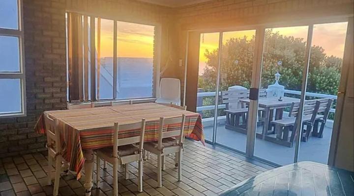 Salted Fynbos Staying