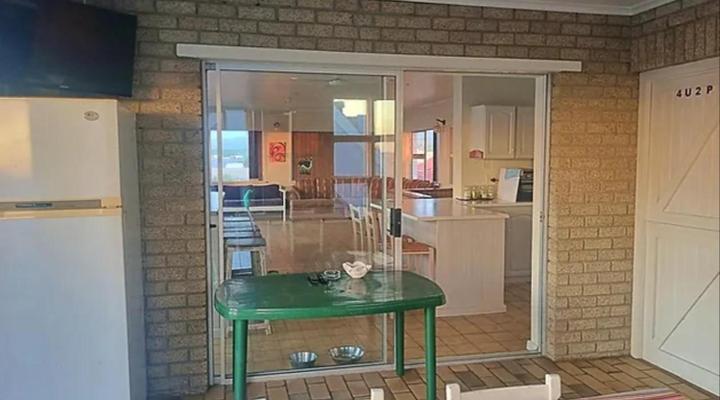 Salted Fynbos Staying