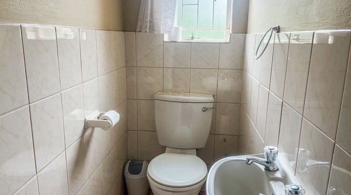 Leribisi Lodge & Conference Centre