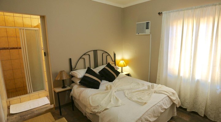 Stoney's Country Hotel