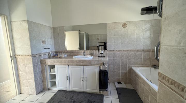 Sizanazo Guest House