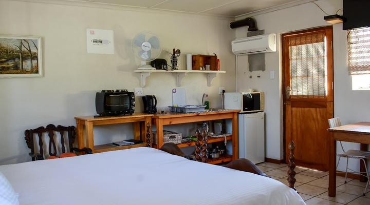 Farmer Redbeard Cottages