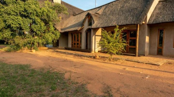 Moi Signature Luxury Villa's - Zebula Golf and Wildlife Estate