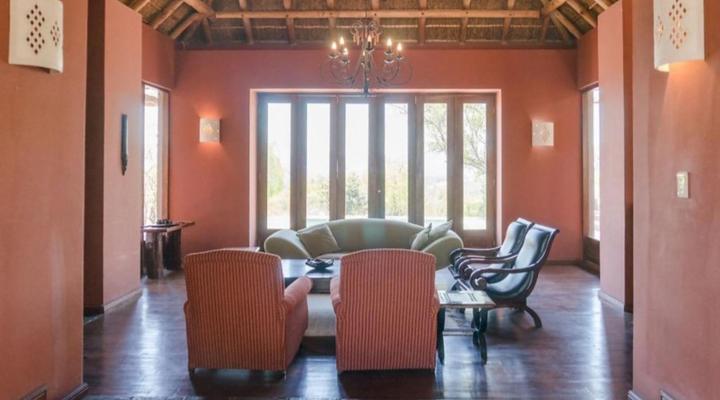 Moi Signature Luxury Villa's - Zebula Golf and Wildlife Estate