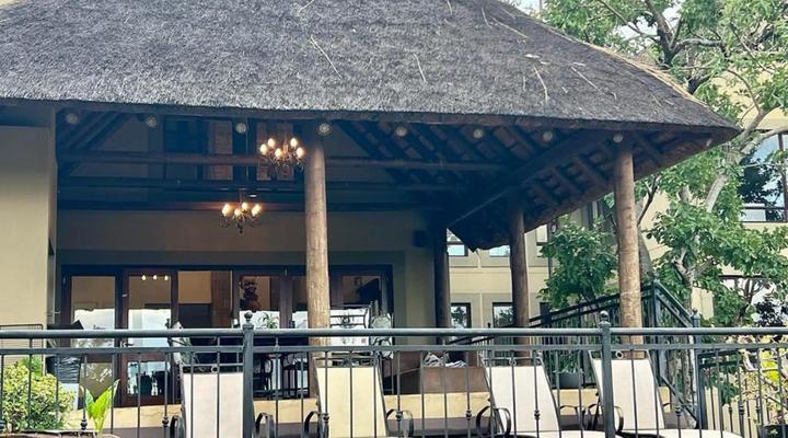 Moi Signature Luxury Villa's - Zebula Golf and Wildlife Estate