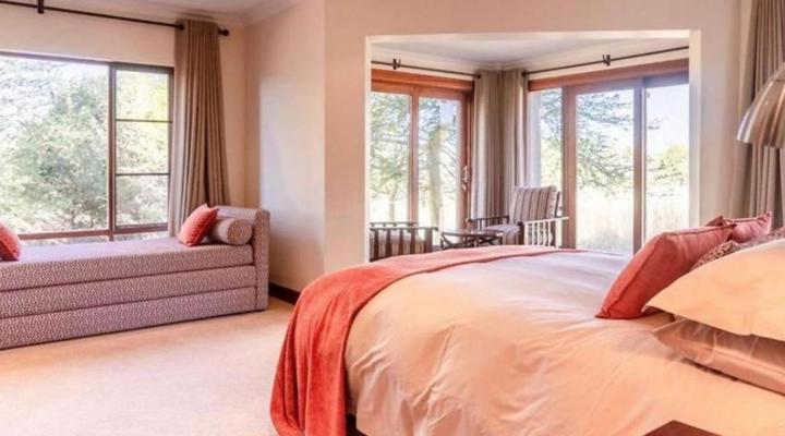 Moi Signature Luxury Villa's - Zebula Golf and Wildlife Estate