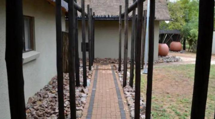 Moi Signature Luxury Villa's - Zebula Golf and Wildlife Estate