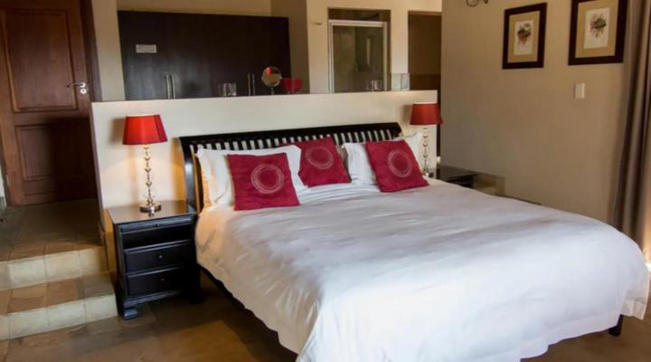 Moi Signature Luxury Villa's - Zebula Golf and Wildlife Estate