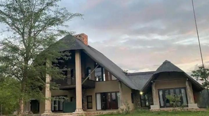 Moi Signature Luxury Villa's - Zebula Golf and Wildlife Estate