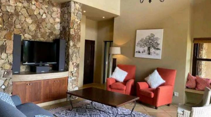 Moi Signature Luxury Villa's - Zebula Golf and Wildlife Estate