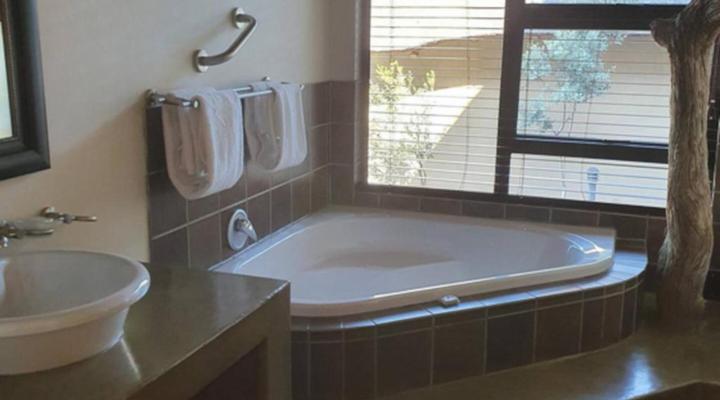 Moi Signature Luxury Villa's - Zebula Golf and Wildlife Estate