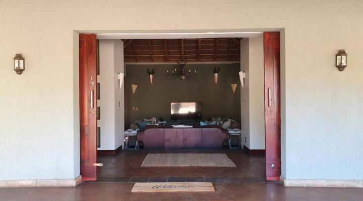 Moi Signature Luxury Villa's - Zebula Golf and Wildlife Estate