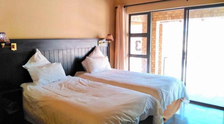 Moi Signature Luxury Villa's - Zebula Golf and Wildlife Estate