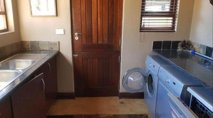 Moi Signature Luxury Villa's - Zebula Golf and Wildlife Estate