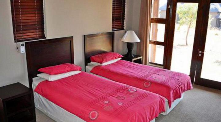 Moi Signature Luxury Villa's - Zebula Golf and Wildlife Estate