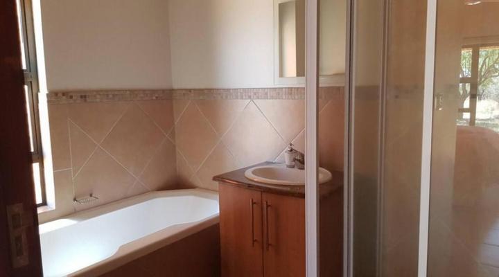 Moi Signature Luxury Villa's - Zebula Golf and Wildlife Estate