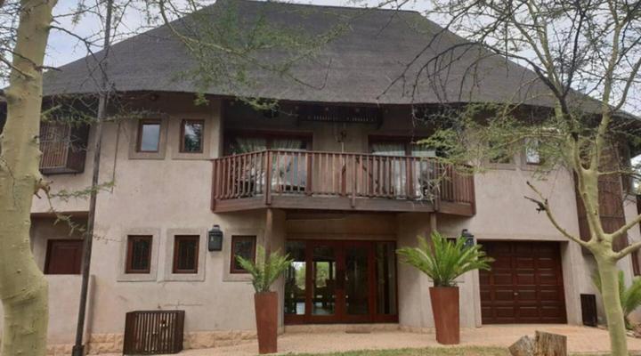 Moi Signature Luxury Villa's - Zebula Golf and Wildlife Estate