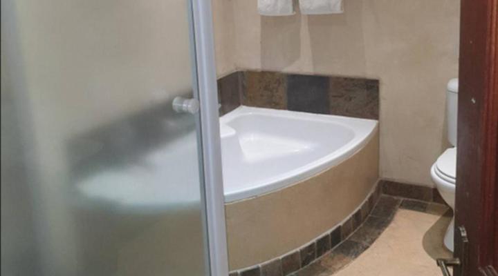 Moi Signature Luxury Villa's - Zebula Golf and Wildlife Estate