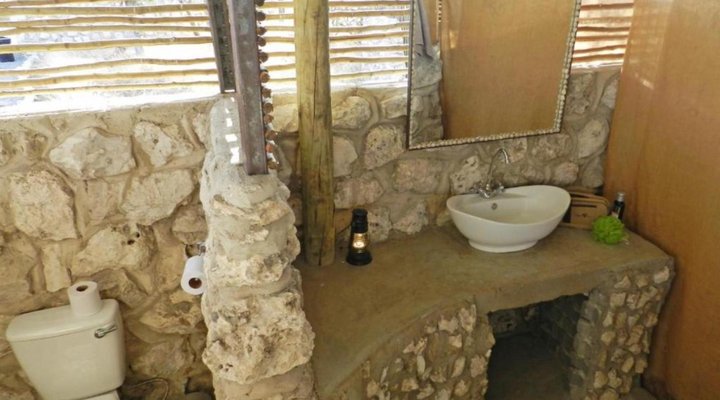 Mopane Village Lodge