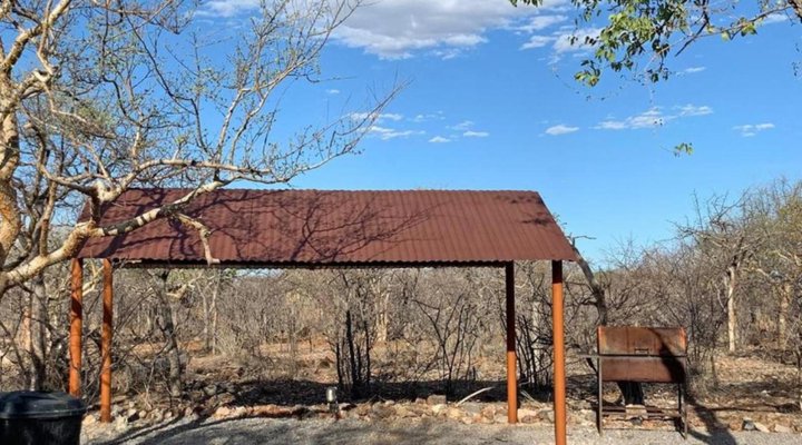 Mopane Village Lodge
