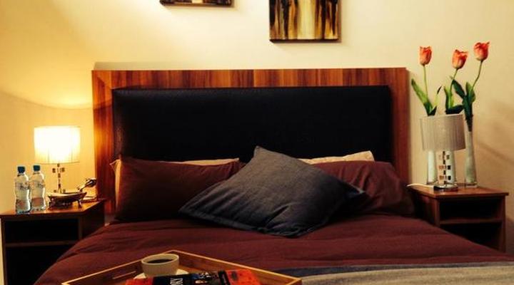 Manor Hills Guest Lodge